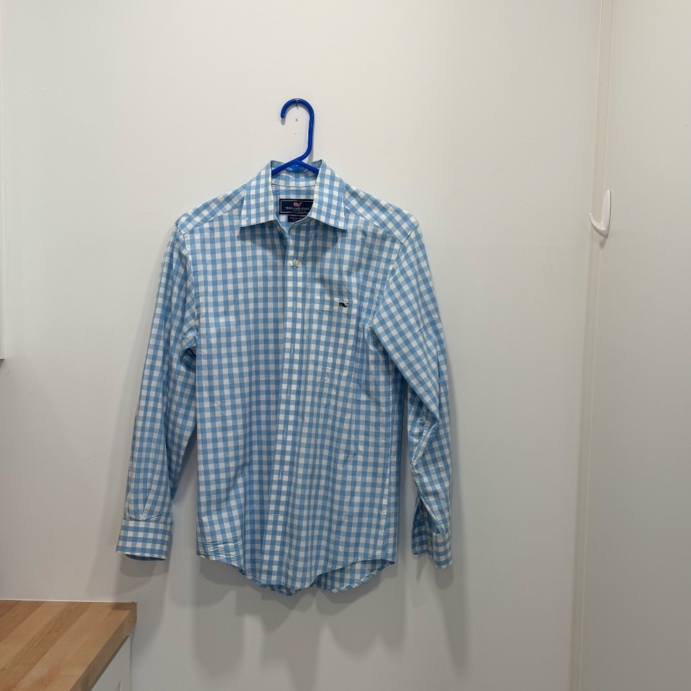 Vineyard Vines men's long sleeved button down - blue and white gingham - size XS